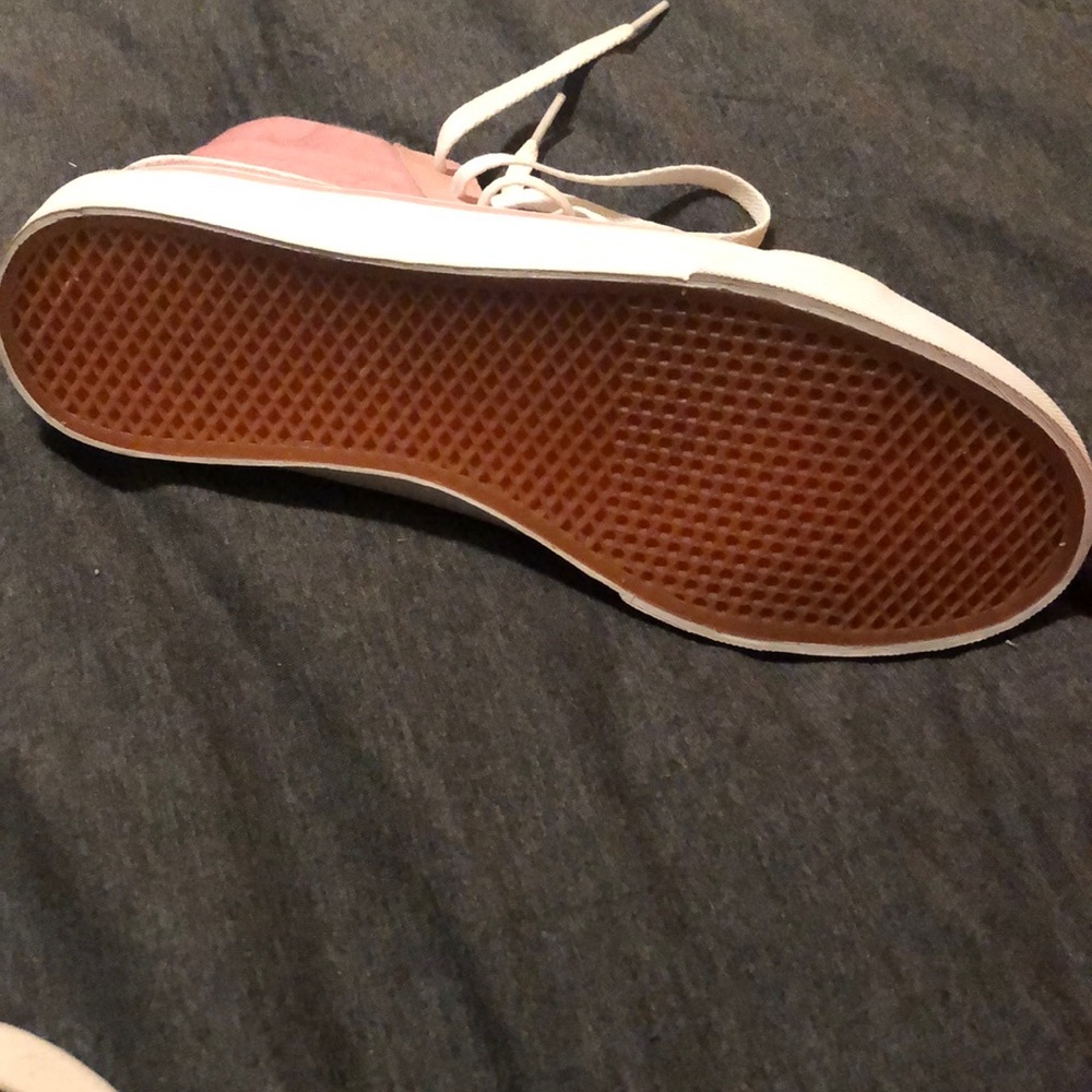 Vans - Picture 2 of 3